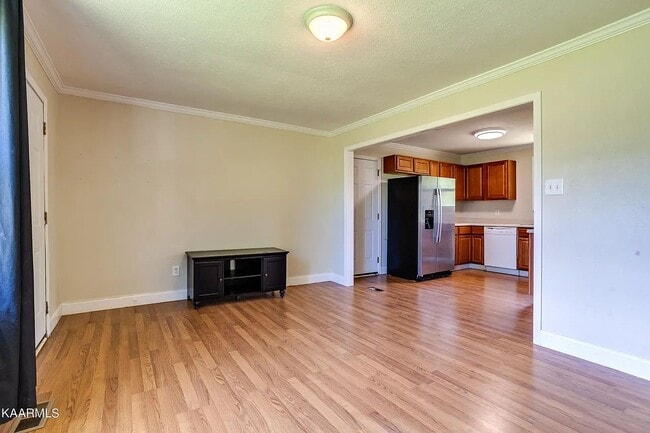 Photo - 4919 Coster Rd