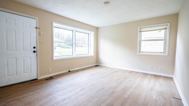 Photo - 801 Biddle St