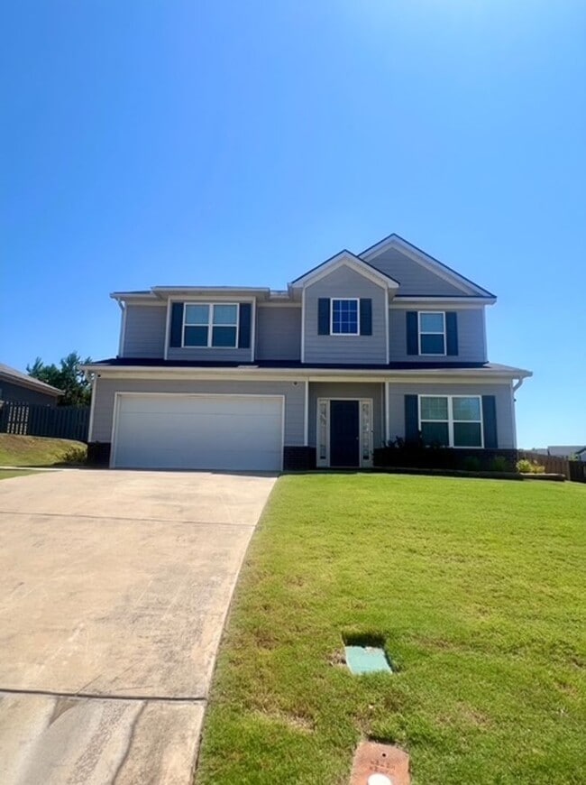 Building Photo - BEAUTIFUL HOME COMING SOON!