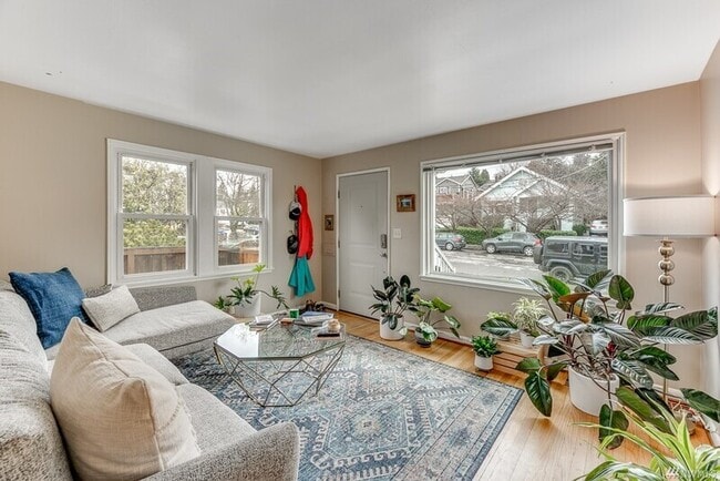 Photo - 6041 5th Ave NW