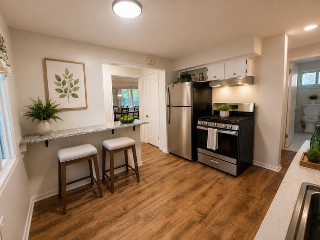 2057 Vernier Rd Unit 2