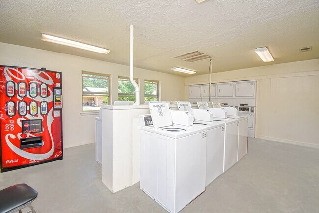 Photo - 400 Pine Burr Ln