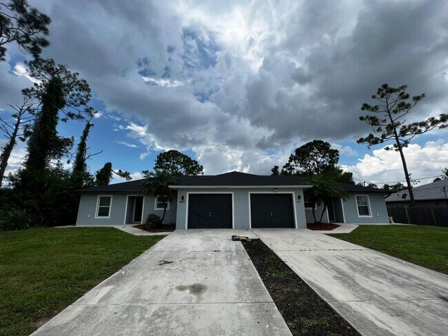 Photo - 4877 30th St SW