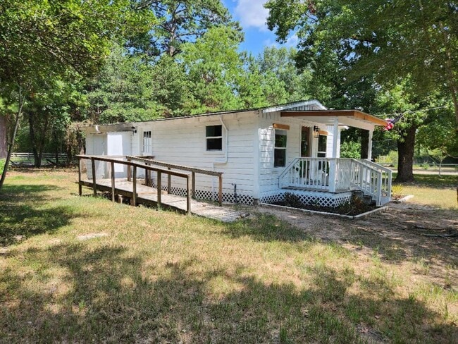 Photo - 728 Hudson Rd