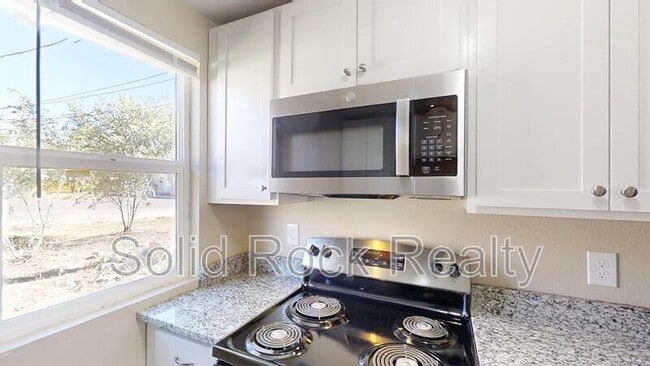 Photo - 2405 E St Vrain St Unit 105