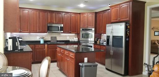 Photo - 8171 Douglas Fir Dr