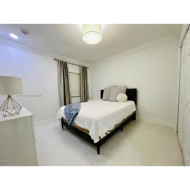 Photo - 3105 SW 143rd Ct Casa