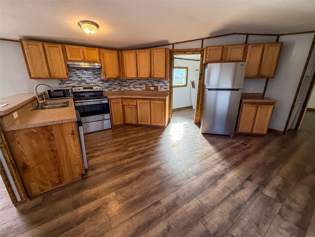 Building Photo - 861 Co Rd 947