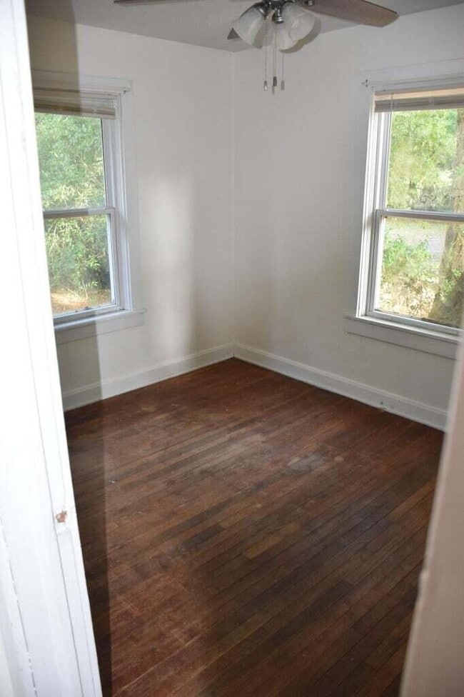 Photo - 326 Dixie St