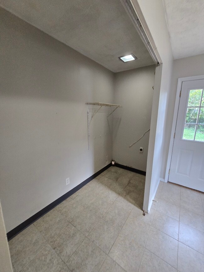 Photo - 7431 Sabre Ave