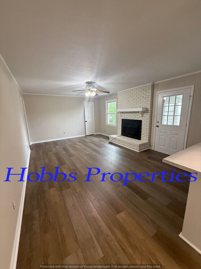 Photo - 1311 Lisa Ln