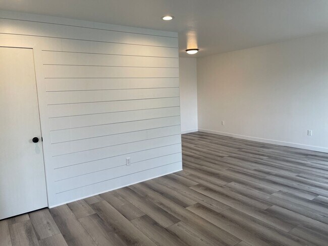 Photo - 1206 W Columbia Ave Unit D