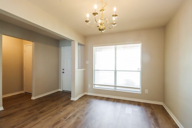 Photo - 16941 Wren Hill St