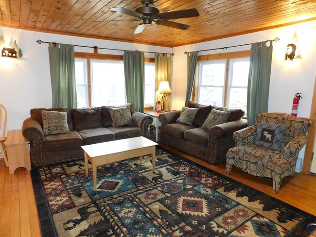 Photo - 155 Morse Rd