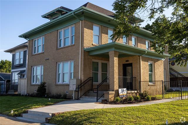 Building Photo - 715 S Jennings Ave Rental