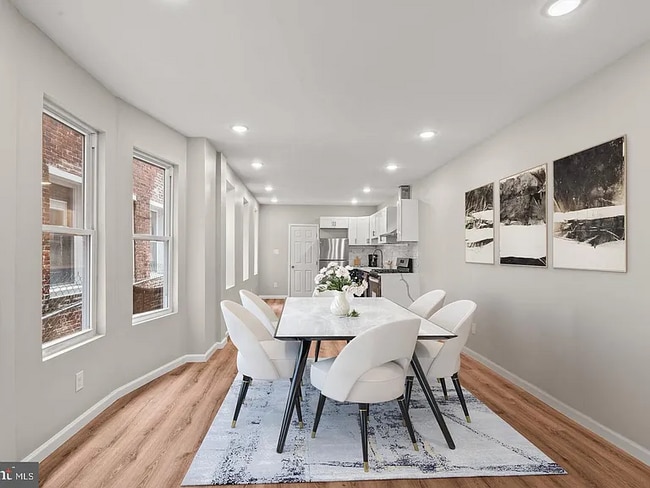 Photo - 5535 Locust St