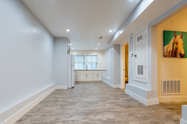 Photo - 5211 Mission St Unit 5