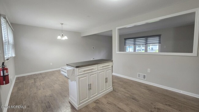 Photo - 1032 Valley Stream Rd