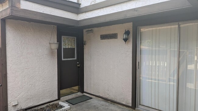 Building Photo - 503 Westwood Dr Rental