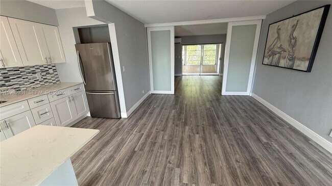 Photo - 2115 NE 42nd Ct Unit 206N