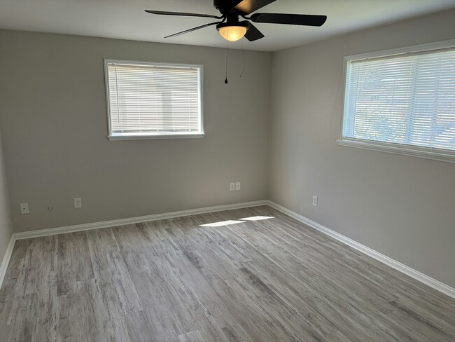 Photo - 4009-4011 West Walnut Street, Unit 4011