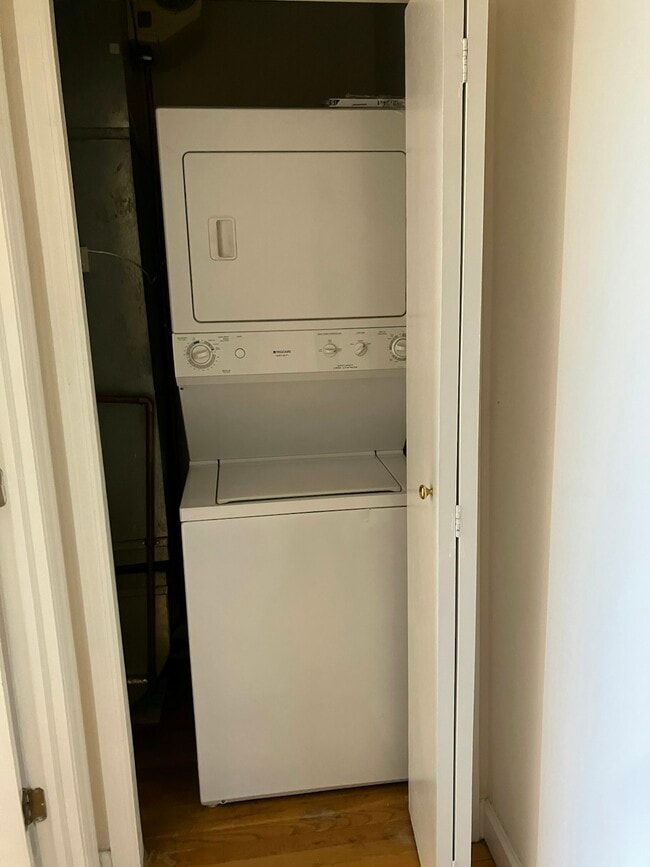 2099 5th Ave Unit 2