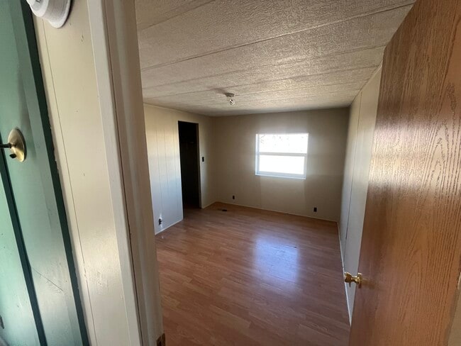 Photo - 2417 2nd St S