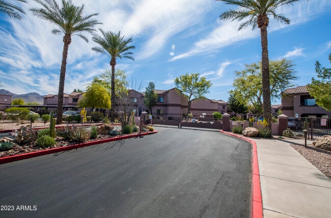 Photo - 9555 E Raintree Dr Unidad 1053