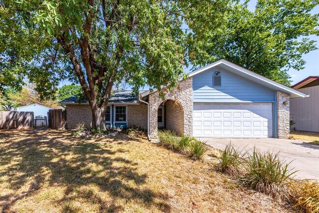Building Photo - 1202 Wroxton Way