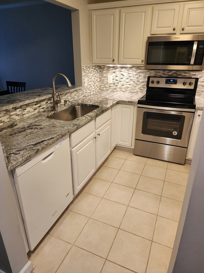 Photo - 1221 Westview Ln Unidad 207