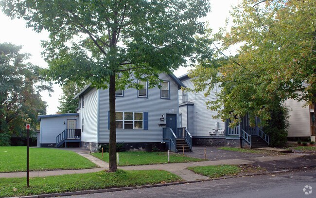 Photo - 320-322 Hawley Ave Apartments