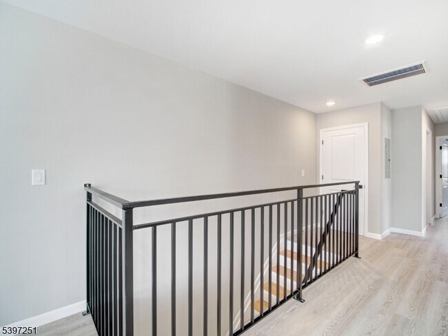 Photo - 32 N 14th St Unidad 2