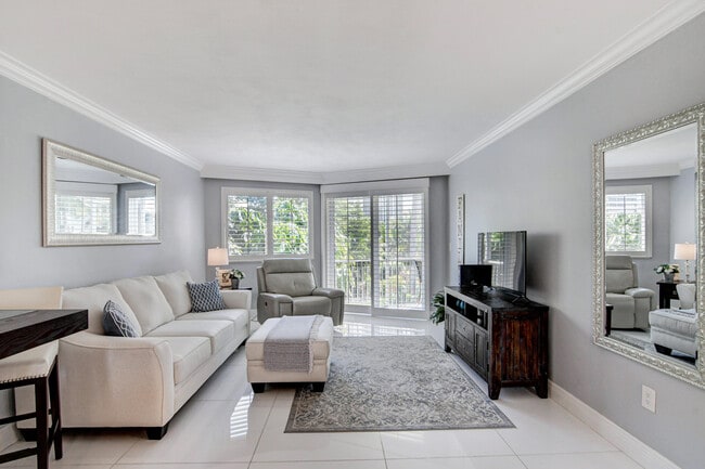 Photo - 2730 Banyan Rd Unit 26