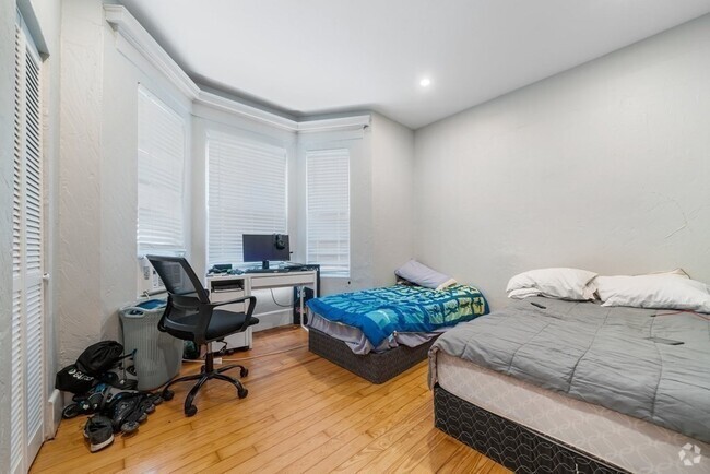 Building Photo - 77 Webster St Unit 1 Rental