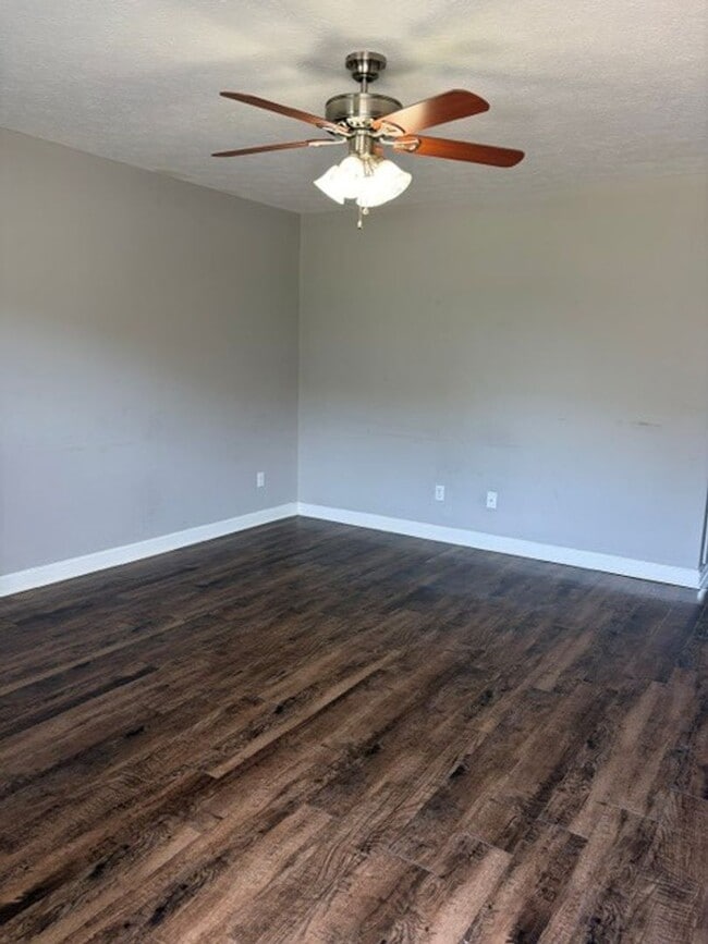 Photo - 257 Audley Ave