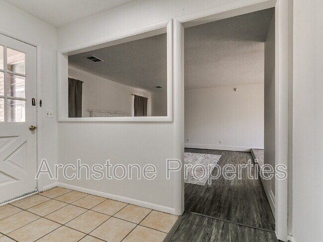 Photo - 4508 NW 26th St