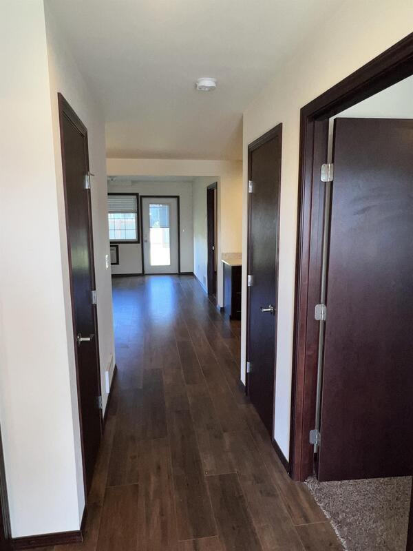 Photo - 2009 Aaron Dr Unit 201