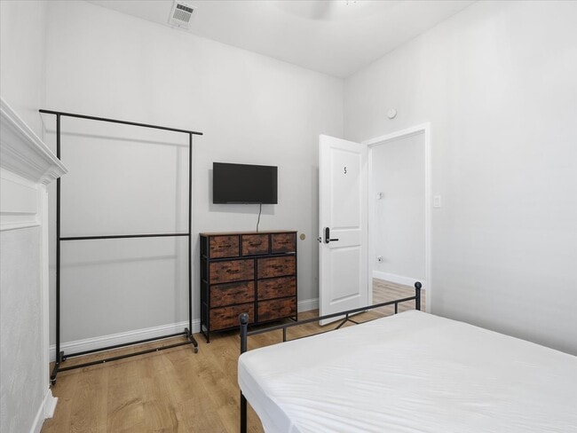 Photo - 2717 Sedgeway Ln