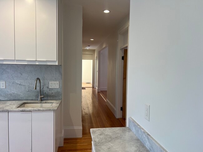 1657 Cambridge St Unit 3
