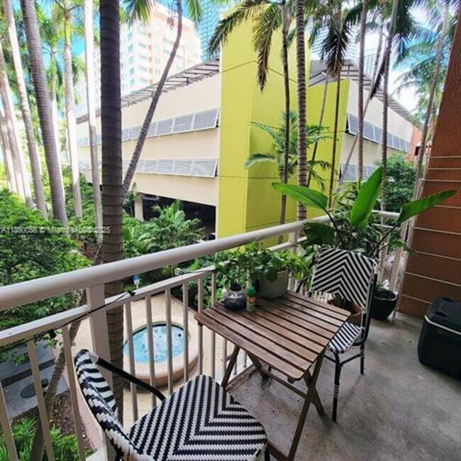 Photo - 2001 Biscayne Blvd Unit 2001 Biscayne Blvd  2215
