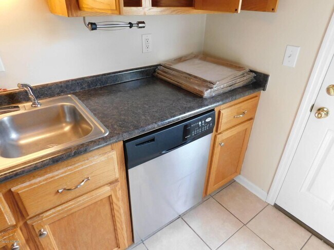 Photo - 106 Marie Ct