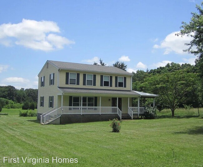 3 br, 2.5 bath House - 6942 West River Rd - 3 br, 2.5 bath House - 6942 West River Rd