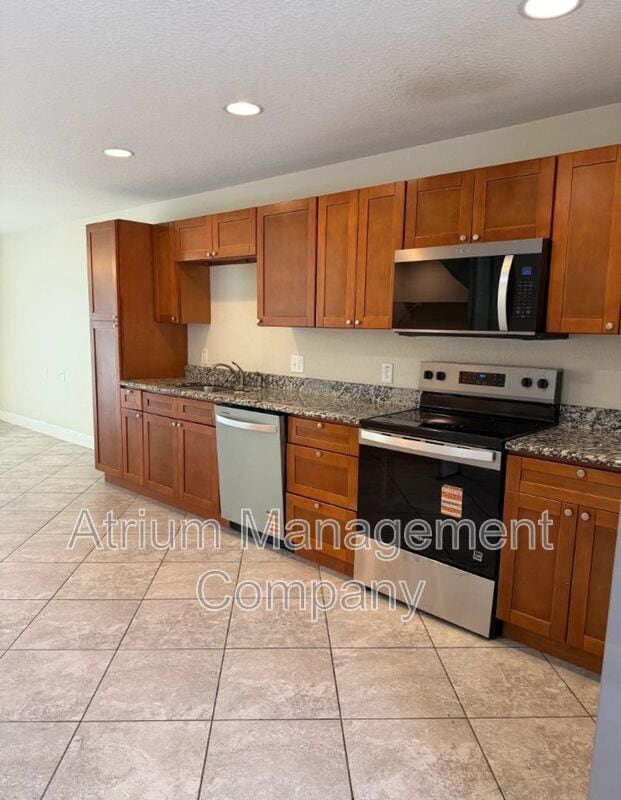 Building Photo - 5150 SE 103rd Ln