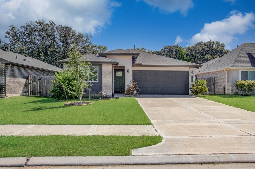5047 Natchez Trce