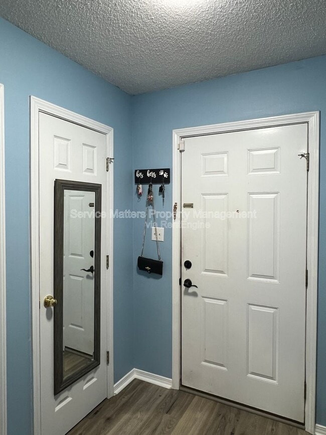 Photo - 2439 Redoubt Ave