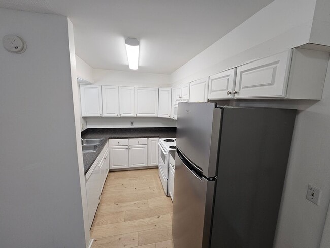 Photo - FABOULOUS 3 BEDROOM / 2.5 BATH / 2 CAR GARAGE HOME - WINTER SPRINGS (THE HIGHLANDS)