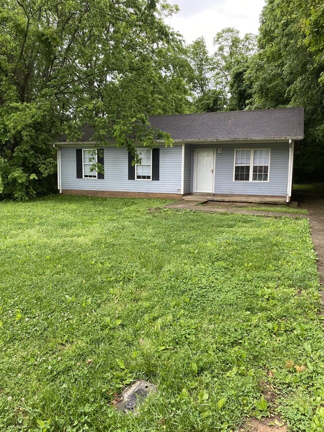 Building Photo - 1001 Caroline Dr Rental