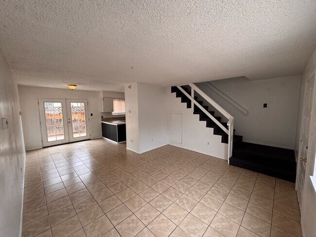 Photo - 862 Iowa Ave Unit 1