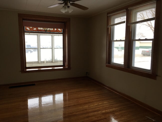 Living rm - 723 S Pennsylvania Ave