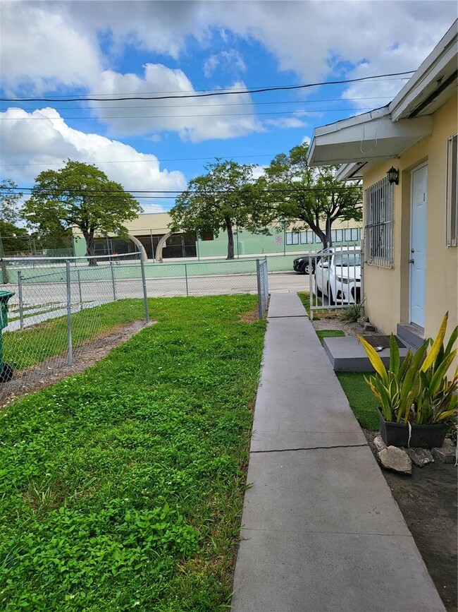 Photo - 3110 NW 19th Ave Condo Unit 1